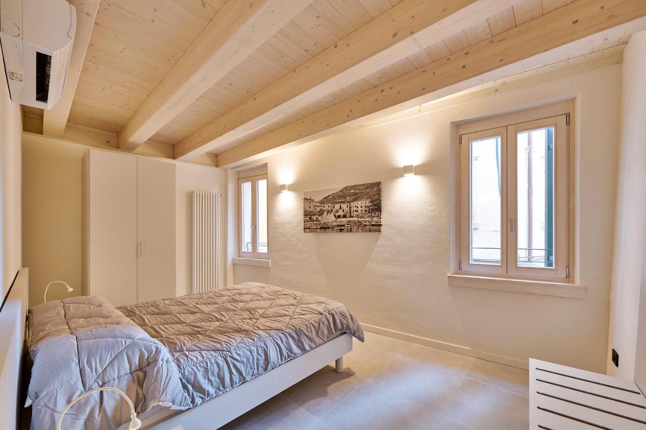 Apartmentsgarda - Residenza Mercanti Екстер'єр фото