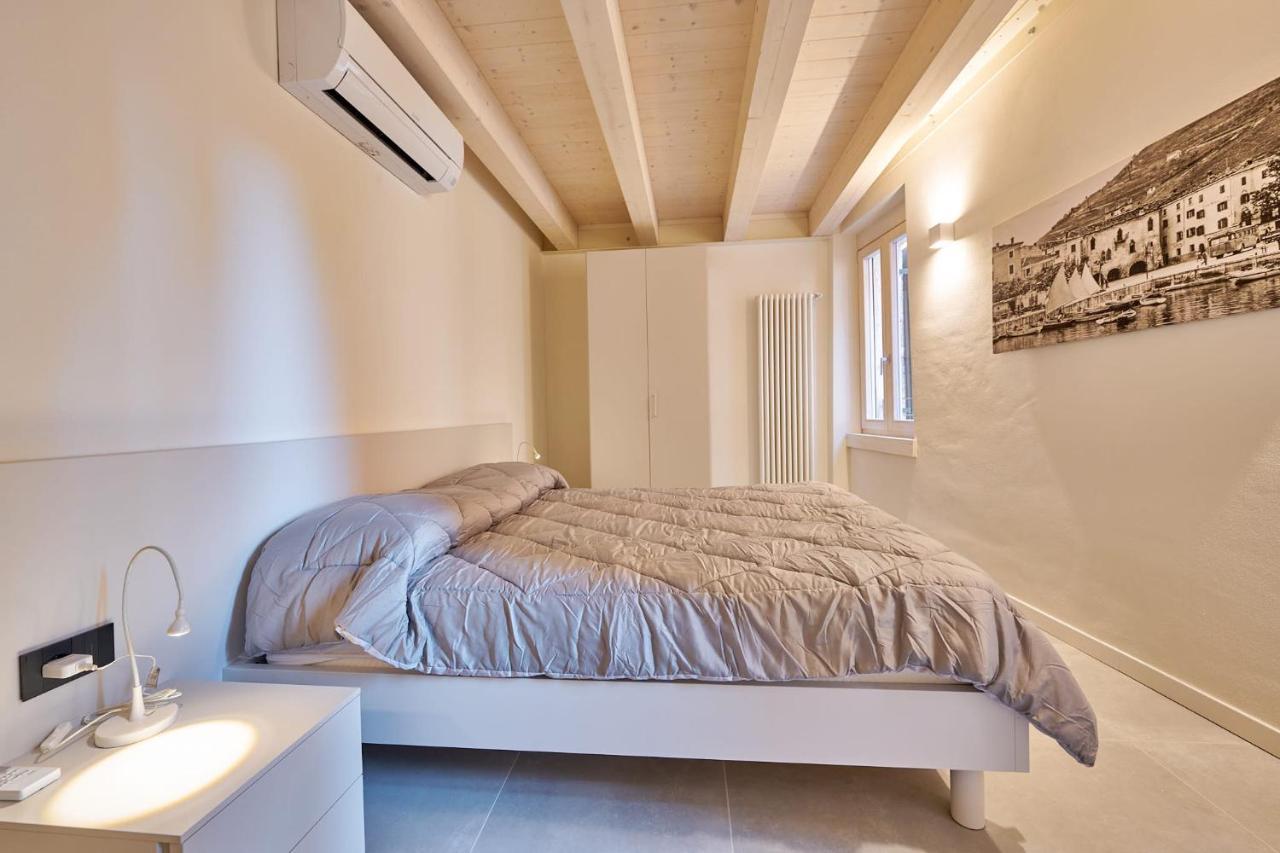 Apartmentsgarda - Residenza Mercanti Екстер'єр фото