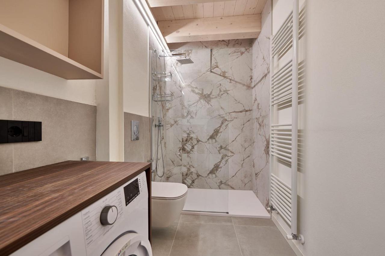 Apartmentsgarda - Residenza Mercanti Екстер'єр фото