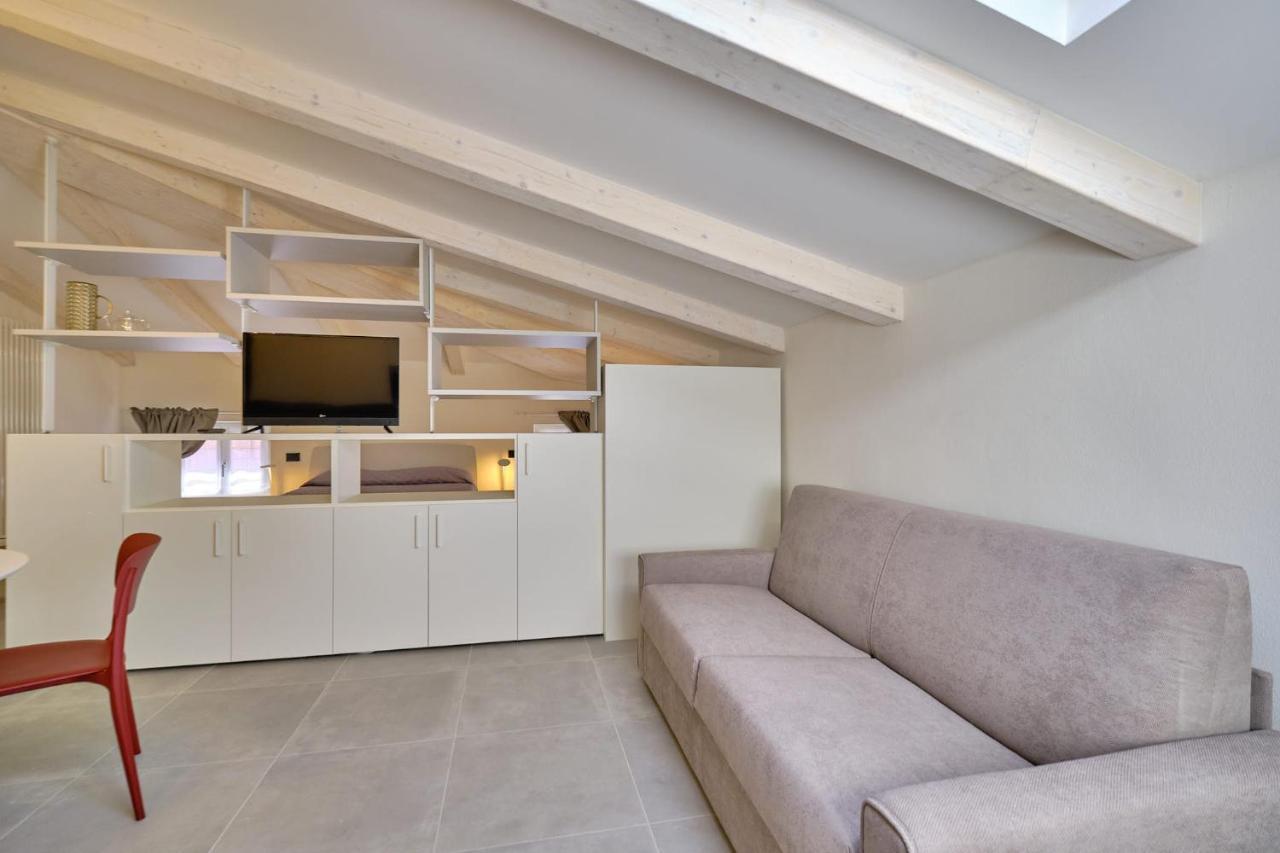 Apartmentsgarda - Residenza Mercanti Екстер'єр фото