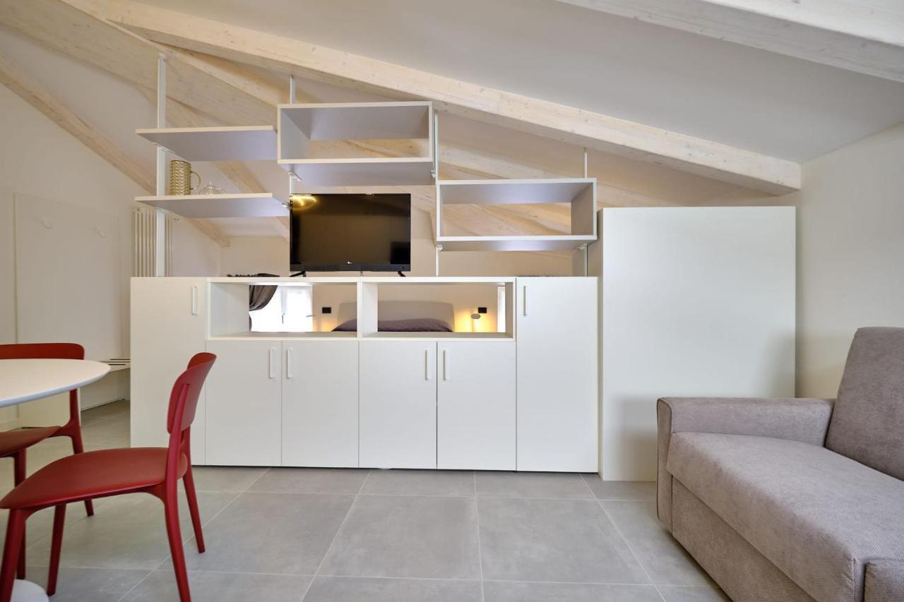 Apartmentsgarda - Residenza Mercanti Екстер'єр фото
