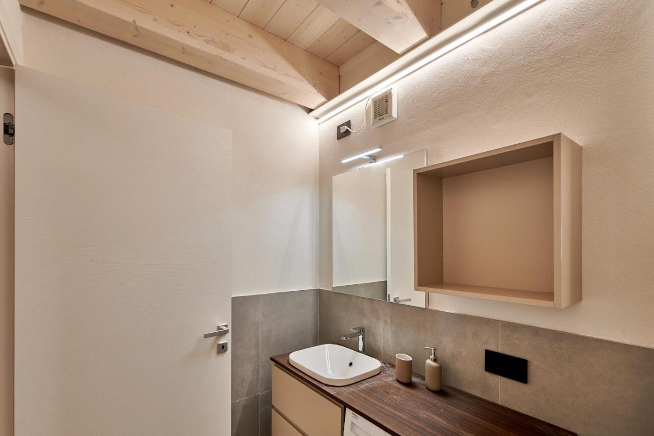 Apartmentsgarda - Residenza Mercanti Екстер'єр фото