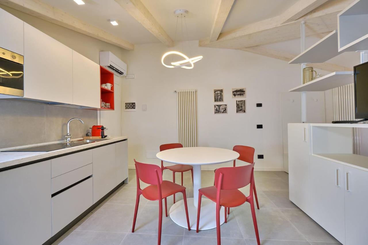 Apartmentsgarda - Residenza Mercanti Екстер'єр фото
