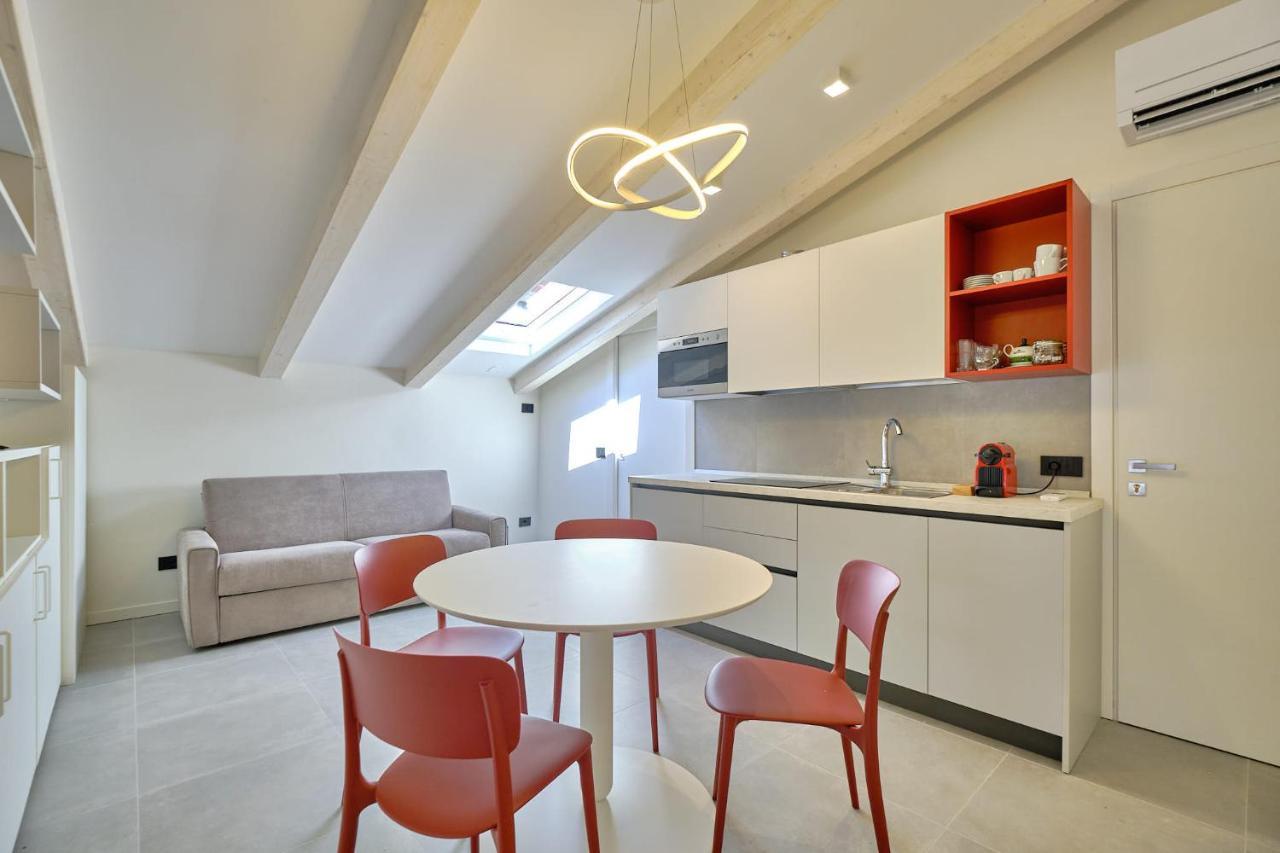 Apartmentsgarda - Residenza Mercanti Екстер'єр фото